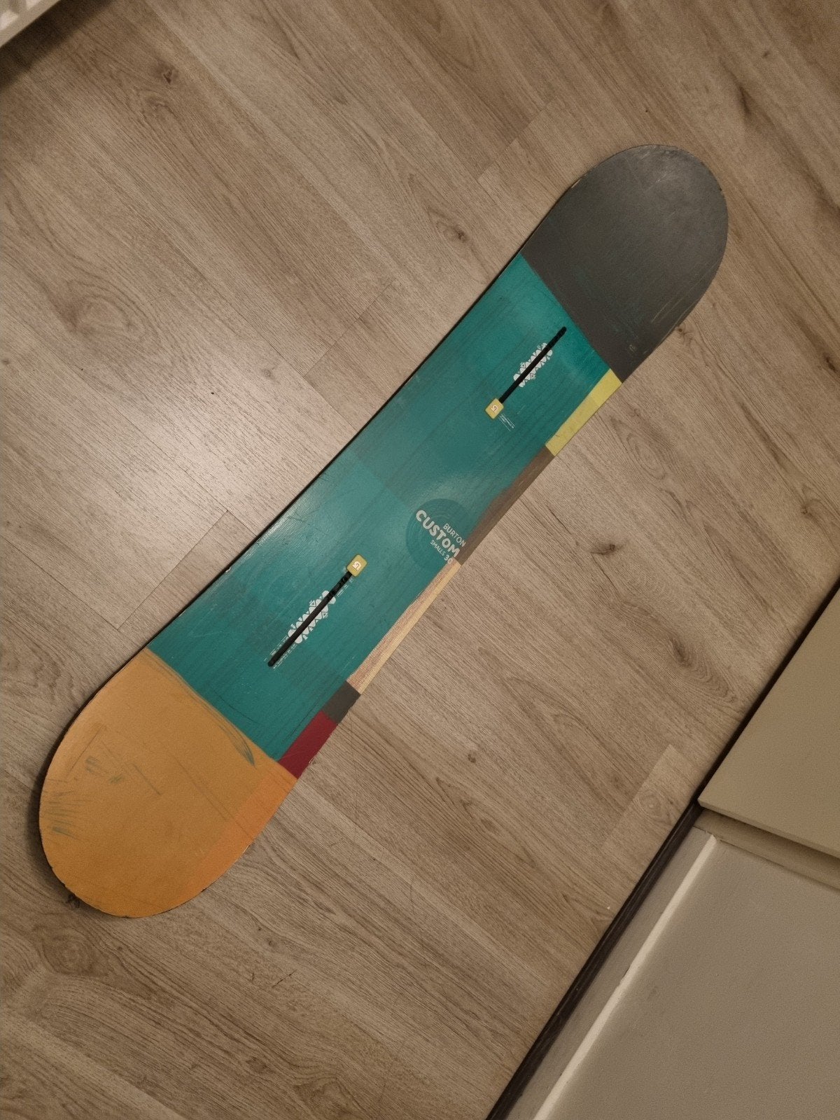 BURTON CUSTOM FLYING-V 130 SNOWBOARD, Sport en Fitness, Burton, Board, Ophalen of Verzenden, Zo goed als nieuw