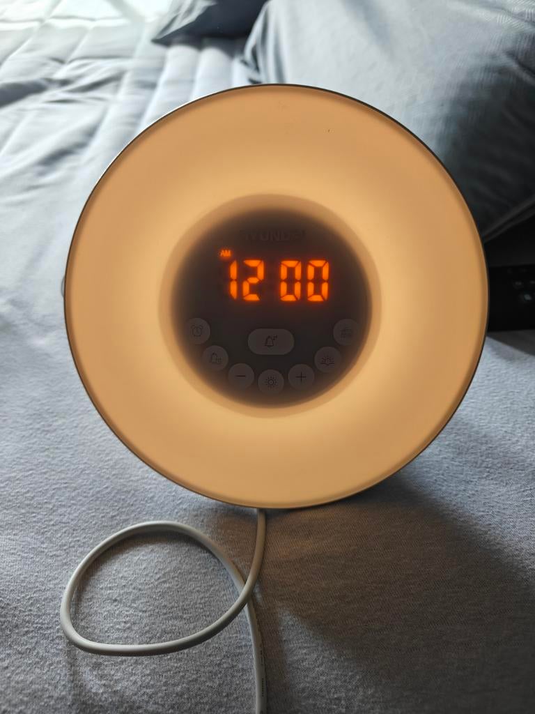 Hyundai Wake-up Light Wekker met Daglicht Simulatie, Ophalen of Verzenden, Zo goed als nieuw, Digitaal