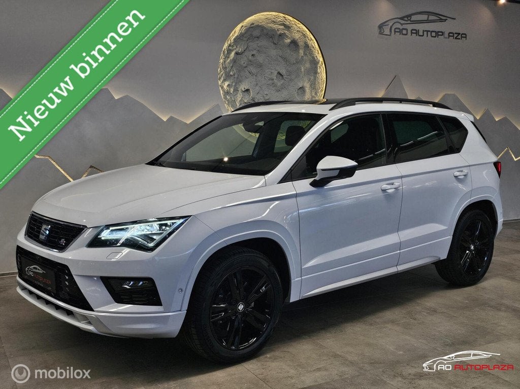 Seat Ateca 2.0 TSI FR 4DRIVE Panorama/360 camera/Trekhaak/Be, Automaat, 1441 kg, Automatische klimaatregeling, Zwart