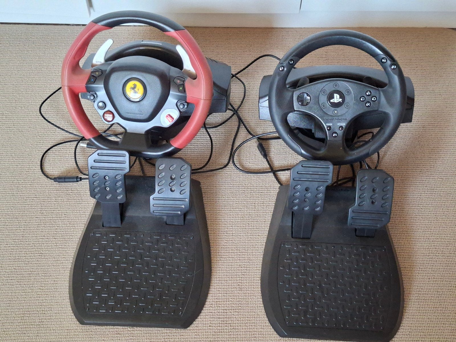 Thrustmaster racesturen met pedalen (Ferrari en PS), Racestuur, Gebruikt, Ophalen of Verzenden, Thrustmaster