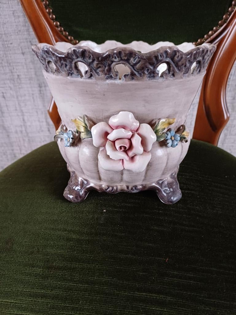 Mooie overpot voor planten. Diameter 18 cm., hoogte 17 cm., Ophalen