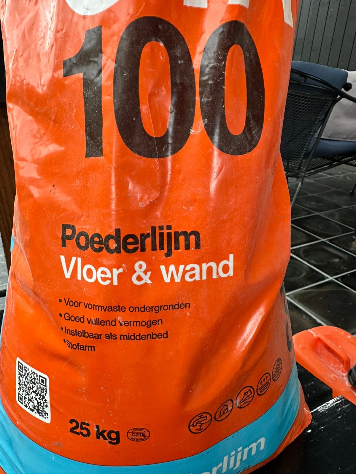 Tegel en pastalijm en primer voor tegels, Ophalen, Overige materialen, Overige typen, Minder dan 20 cm