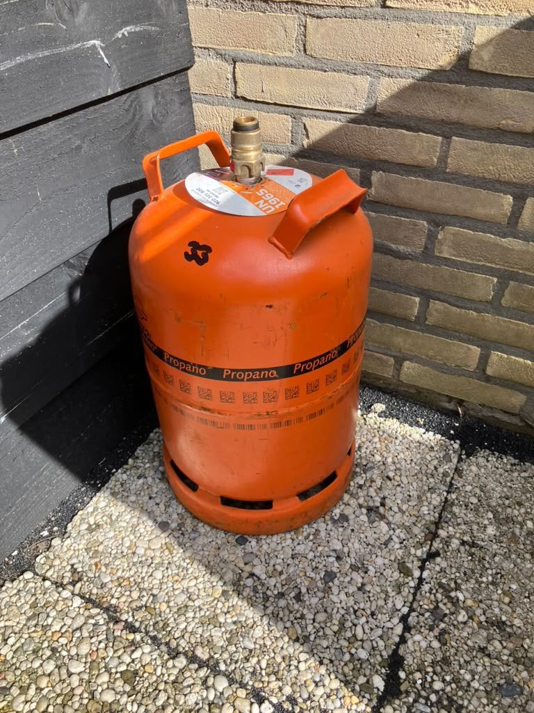 Spaanse gasfles incl adapter, Ophalen, Gebruikt
