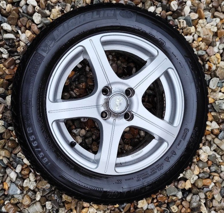 Winterbanden en aop lichtmetalen velgen, Auto-onderdelen, Ophalen, Gebruikt, 16 inch, Banden en Velgen