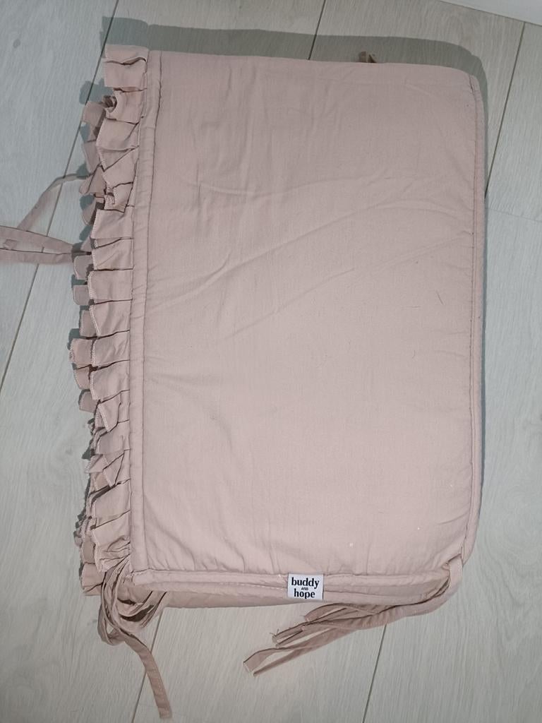 Baby bed/box bumper roze ruche - Buddy & Hope, Kinderen en Baby's, Ophalen, Gebruikt, Rechthoekig