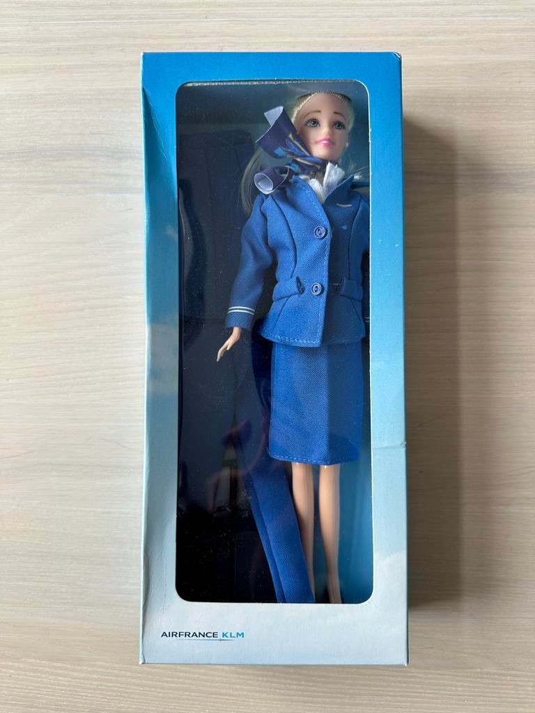 KLM Barbie pop 2 bndr nieuw in ongeopende doos!, Ophalen of Verzenden, Nieuw, Barbie