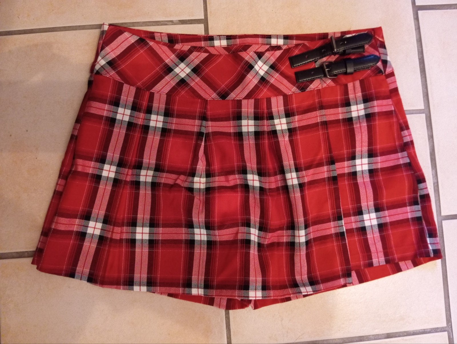 C&A Geruite Minirok (broekrok) met Gespen - Maat 38, Kleding | Dames, Ophalen