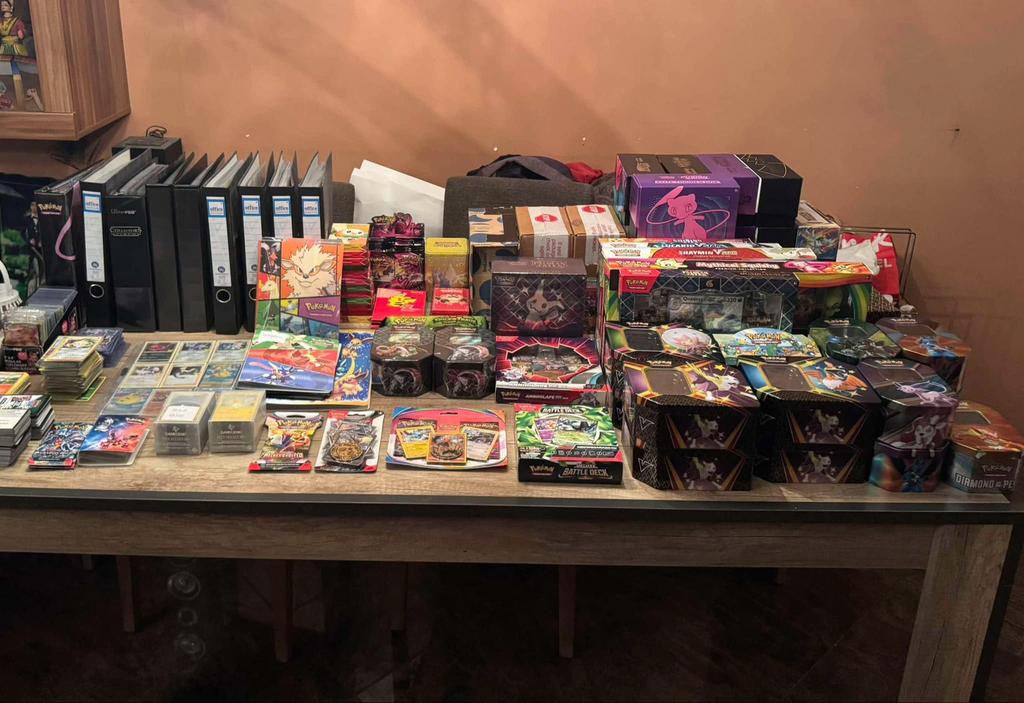 Pokemon collecties gezocht!, Ophalen of Verzenden, Zo goed als nieuw, Meerdere kaarten, Foil
