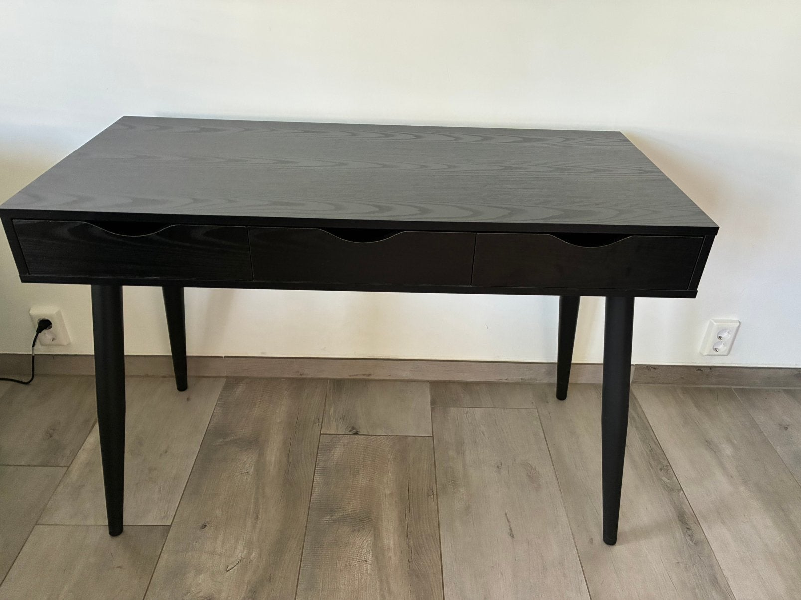 Zwart houten bureau, Ophalen, Zo goed als nieuw