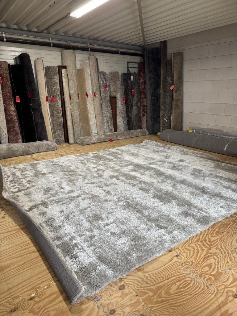 Vloerkleed Landro 21 l Whoon | Room108 l van €2506 voor €999, Ophalen, Gebruikt, 200 cm of meer, 200 cm of meer