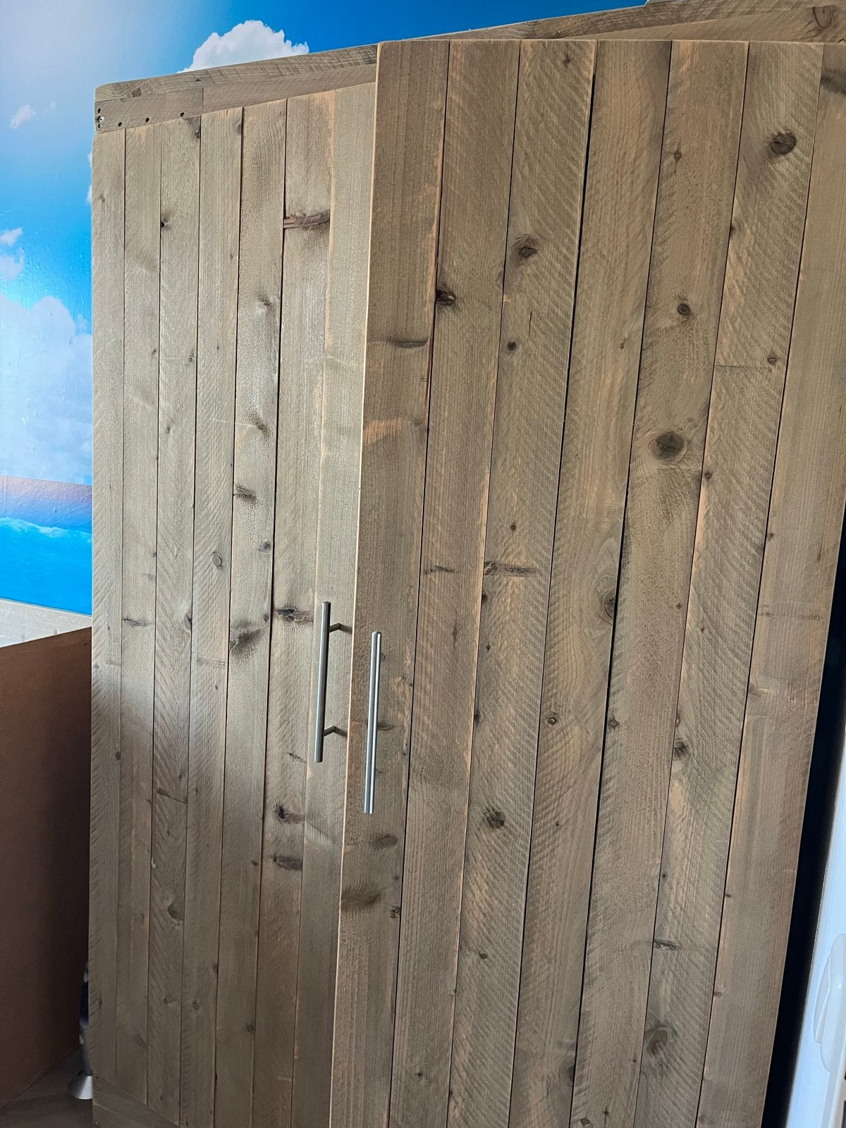 Robuuste houten kledingkast met leg- en hangruimte, Huis en Inrichting, Ophalen, Gebruikt, 100 tot 150 cm, 150 tot 200 cm