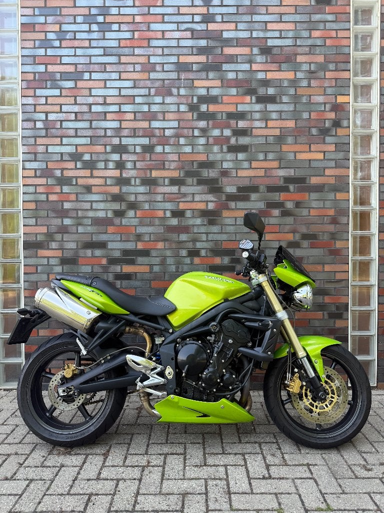 Triumph Street Triple 675 (bj 2008) 24.350 km, 675 cc, Occasion, Motorrijbewijs A, 3 cilinders