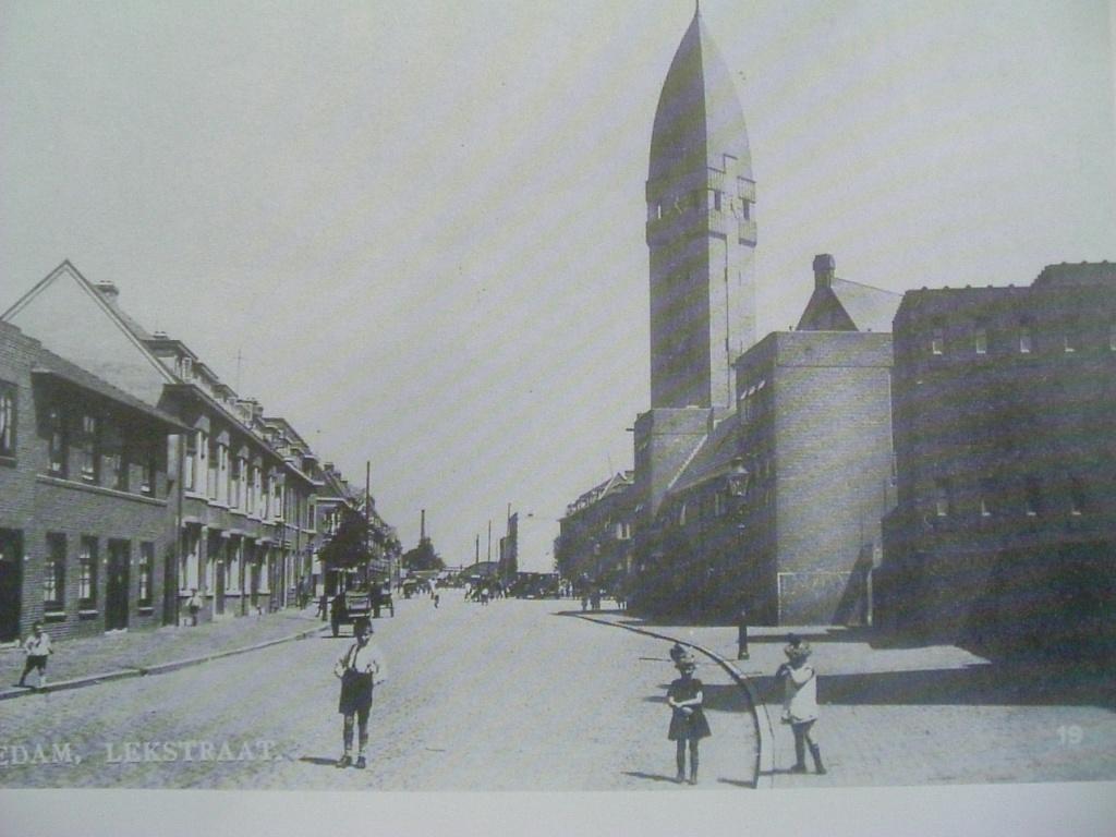 Omzwervingen door Schiedam., 20e eeuw of later, Ophalen of Verzenden, Zo goed als nieuw, H. Kiela