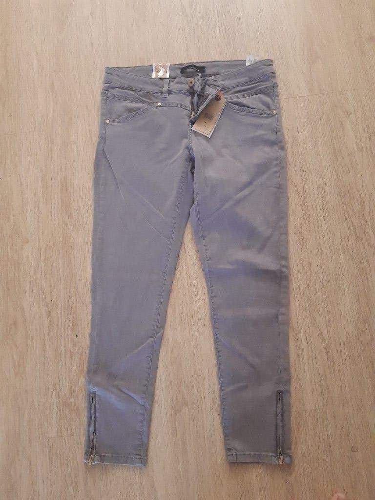89- Tally Weijl Cropped low waist jeans maat 42, Ophalen, Zo goed als nieuw, Overige kleuren, W33 - W36 (confectie 42/44)