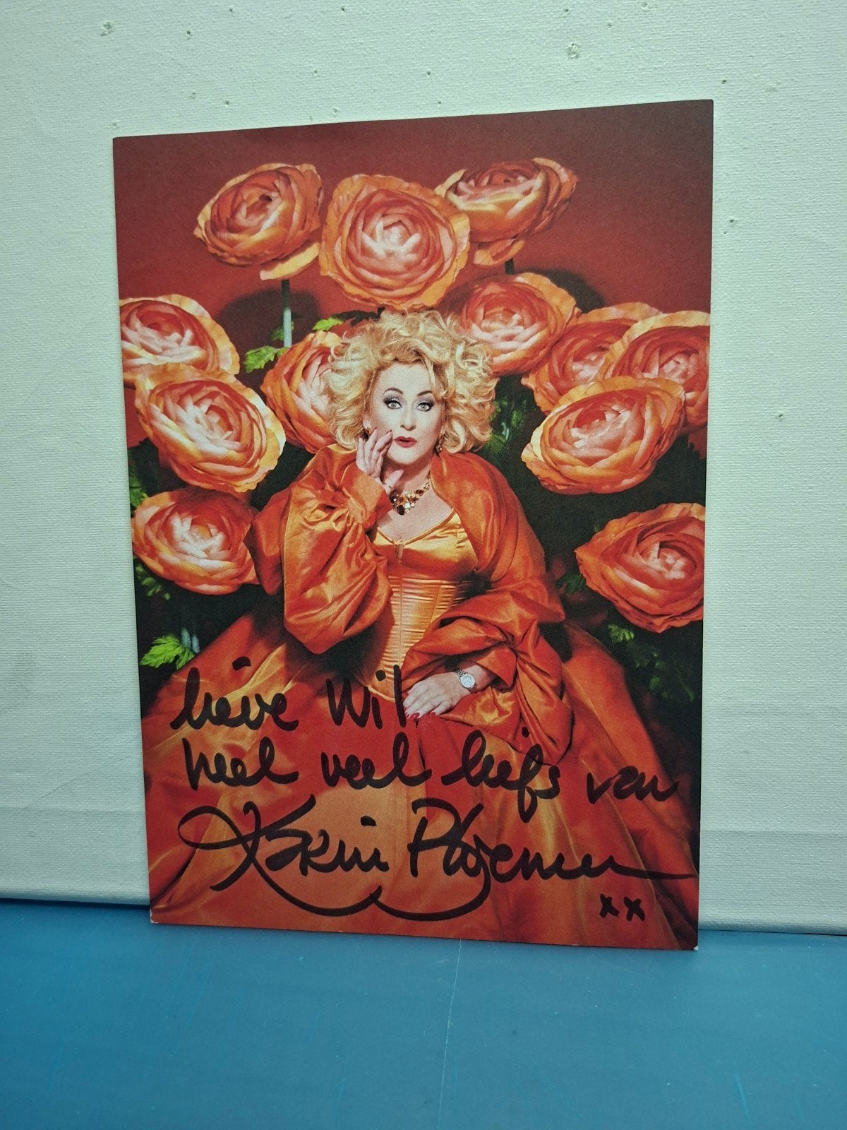KARIN BLOEMEN, Verzenden, Nieuw, Foto of Kaart, Gesigneerd