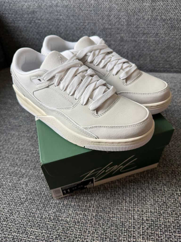 Nike Jordan Flight Court - Maat 45 - Nieuw in doos, Wit, Nieuw, Ophalen of Verzenden, Sneakers of Gympen