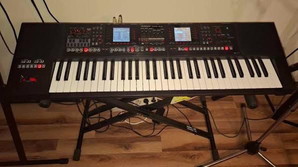Roland E-A7, Muziek en Instrumenten, Keyboards, Ophalen of Verzenden, Zo goed als nieuw, 61 toetsen, Roland