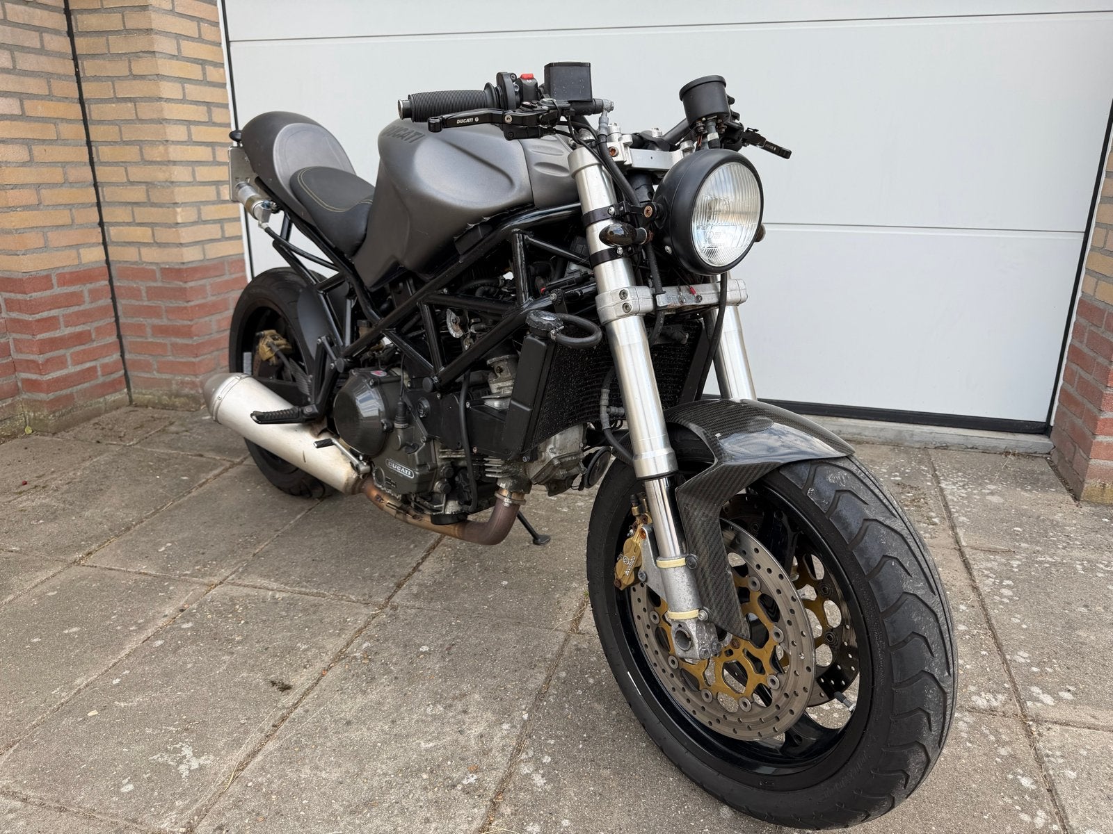 Ducati 900 Sporttouring  - Unieke Custom Build, Motoren, Sportuitlaat, 2 cilinders, Motorrijbewijs A, Gebruikt