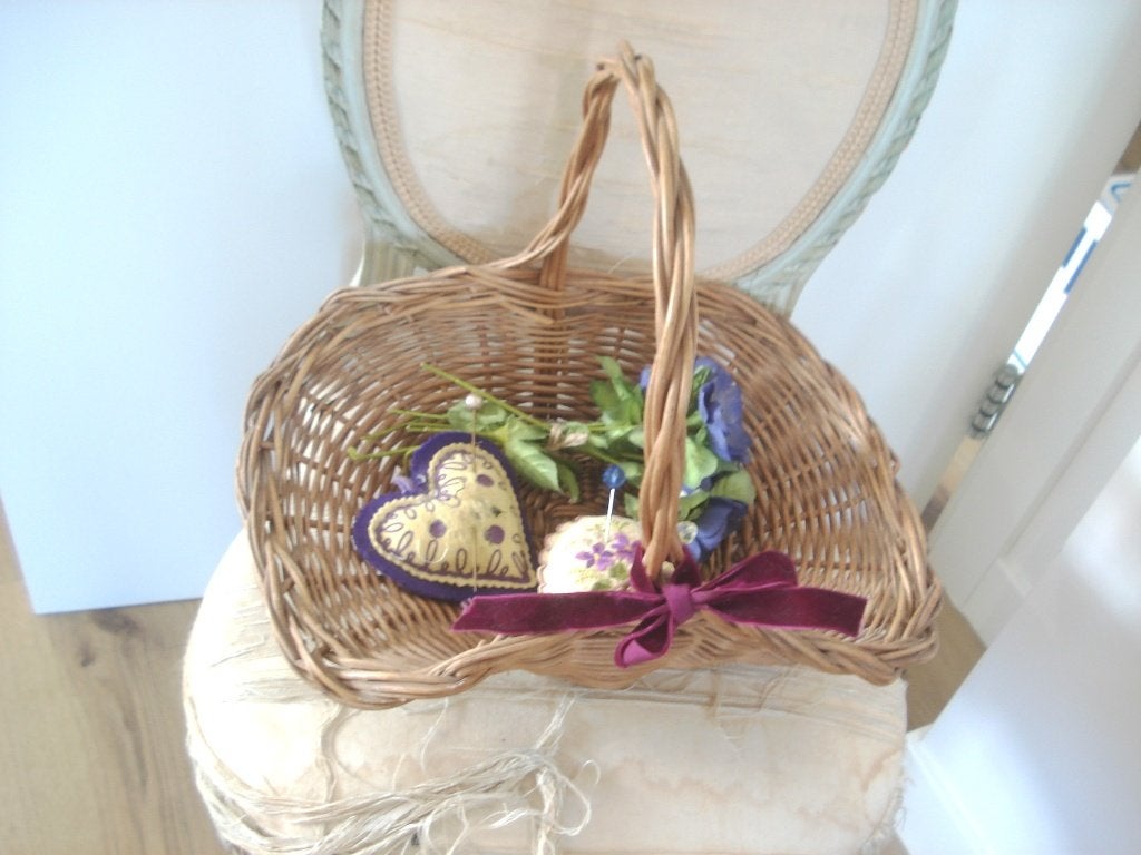 Kussentjes..., Antiek en Kunst, Verzenden, Dames