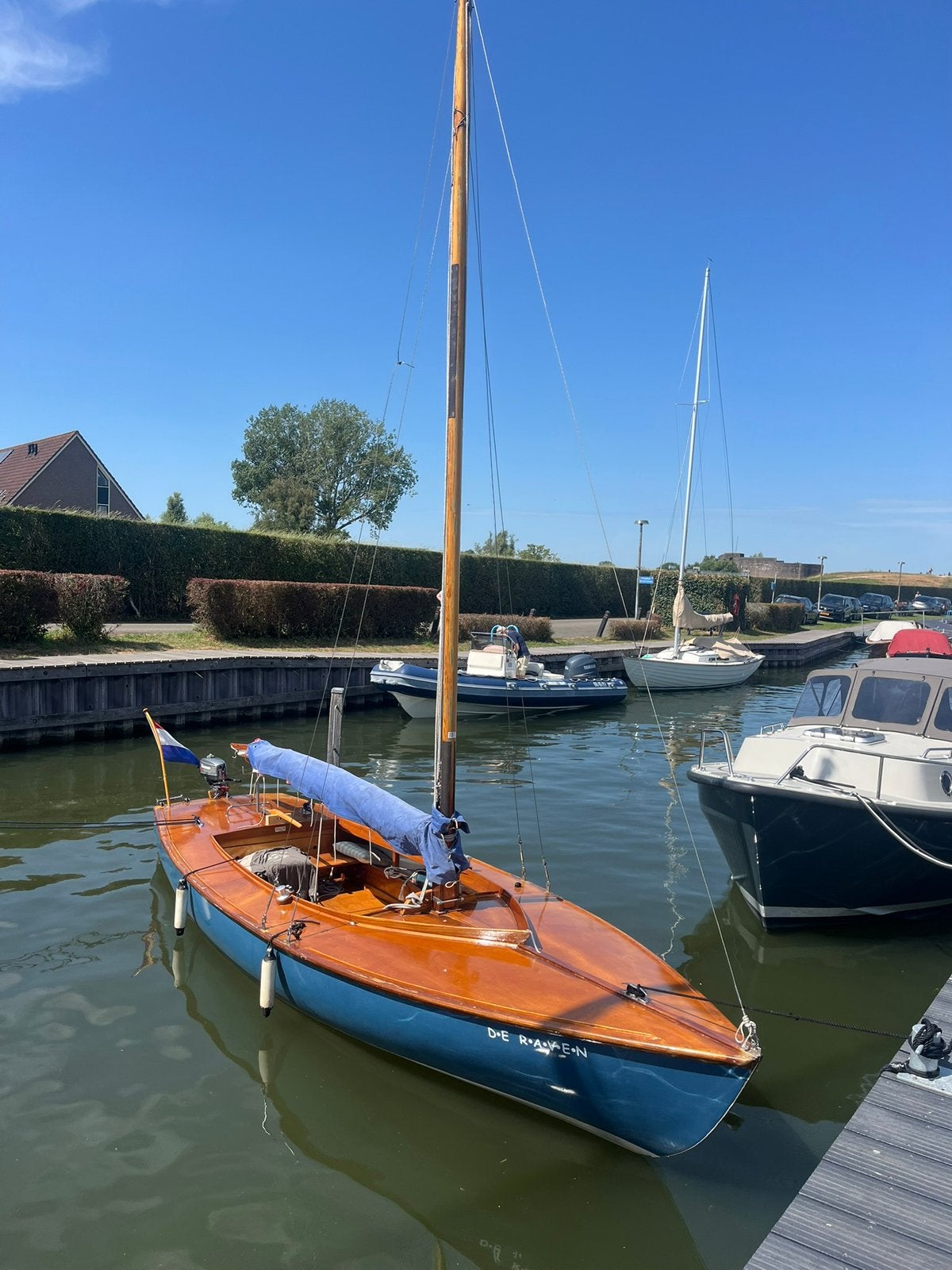 GEZOCHT: Rolreefsysteem/ Rolfok voor FlyTour openzeilboot., Ophalen, Zo goed als nieuw