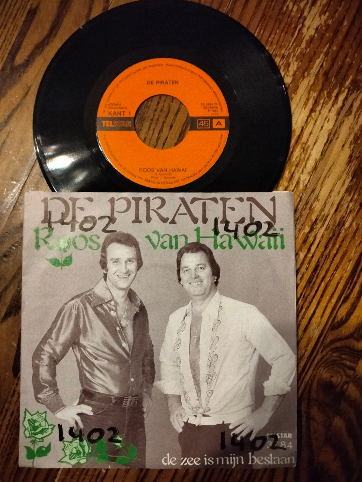 De piraten, Ophalen of Verzenden, Zo goed als nieuw, Overige formaten, Levenslied of Smartlap