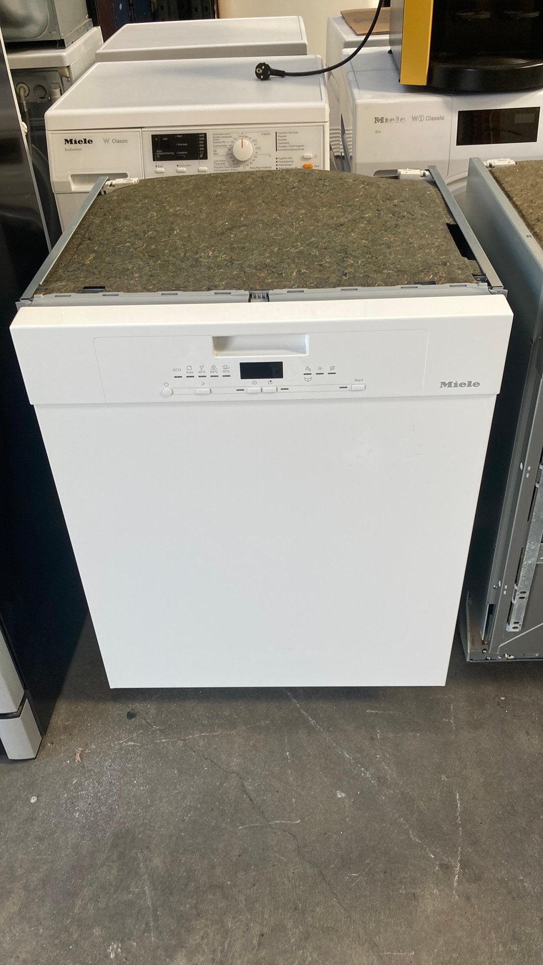 Miele inbouw vaatwasser, Ophalen, Zo goed als nieuw, Inbouw, Minder dan 85 cm