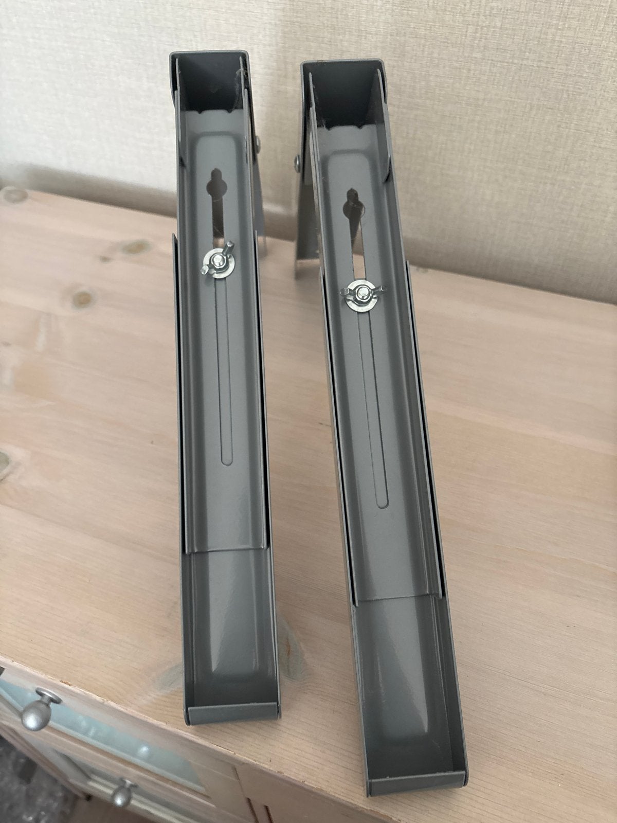 Verstelbare wandbeugels voor magnetron / keukenapparatuur, Witgoed en Apparatuur, Ophalen of Verzenden, Zo goed als nieuw