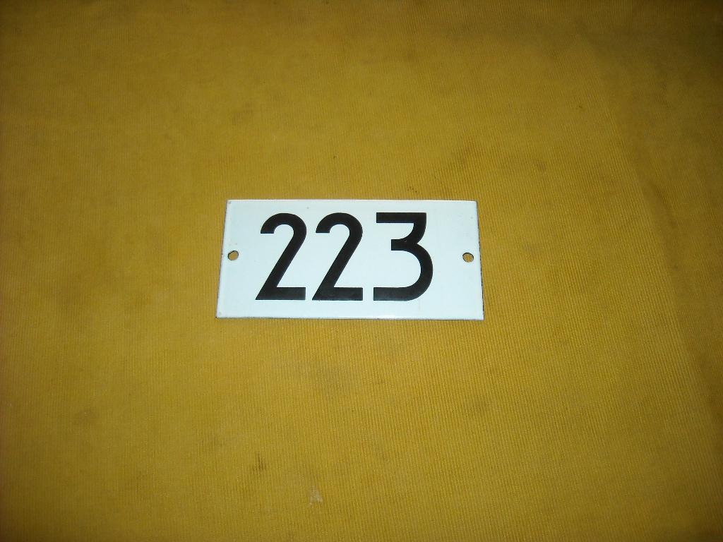 oud emaille huisnummer 223 ook 224 225 226 227 228 229 230 2, Ophalen of Verzenden