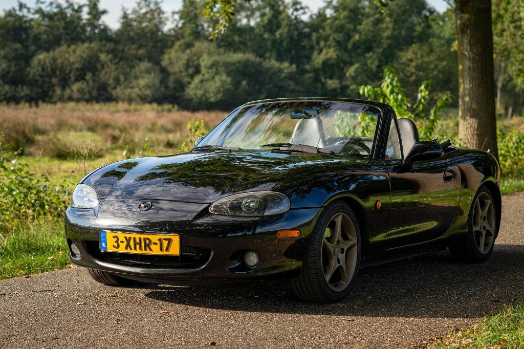 Mazda MX-5 uit 2001 | 1.8VVT / 6 BAK / TORSEN | ROESTVRIJ, 40 €/maand, Zwart, 146 pk, Cabriolet