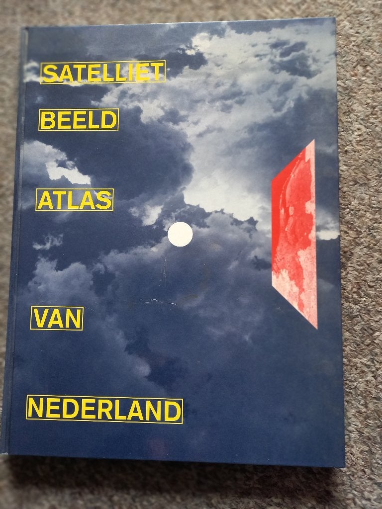 Satellite Beeld Atlas van Nederland, Boeken, Gelezen, Overige atlassen, Verzenden, 2000 tot heden
