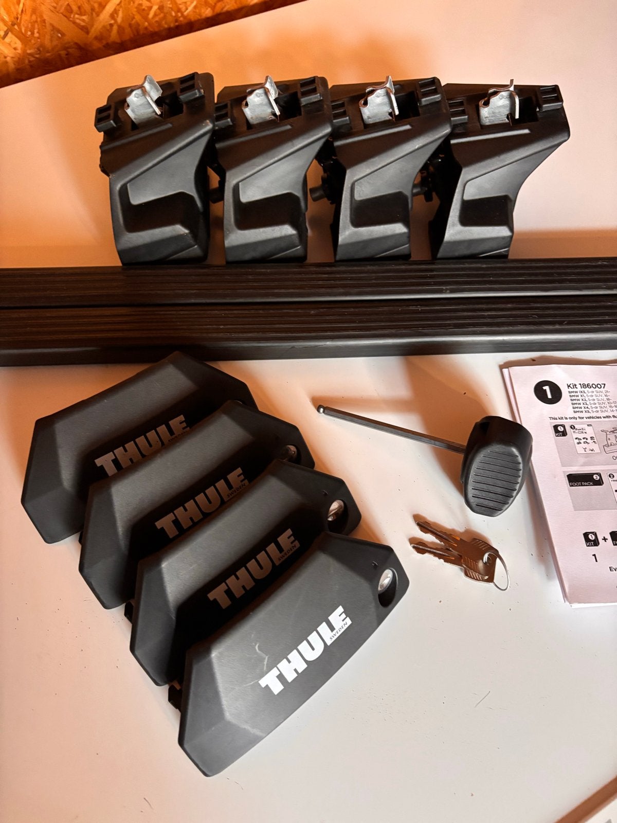 Thule Dakdragerset (Kit 186007) voor BMW X-series, Ophalen, Zo goed als nieuw