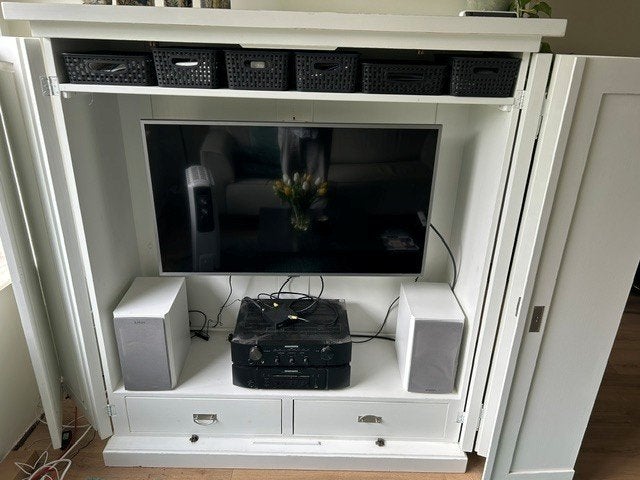 Te koop handgemaakte TV kast, Ophalen, Gebruikt, 100 tot 150 cm, Minder dan 100 cm