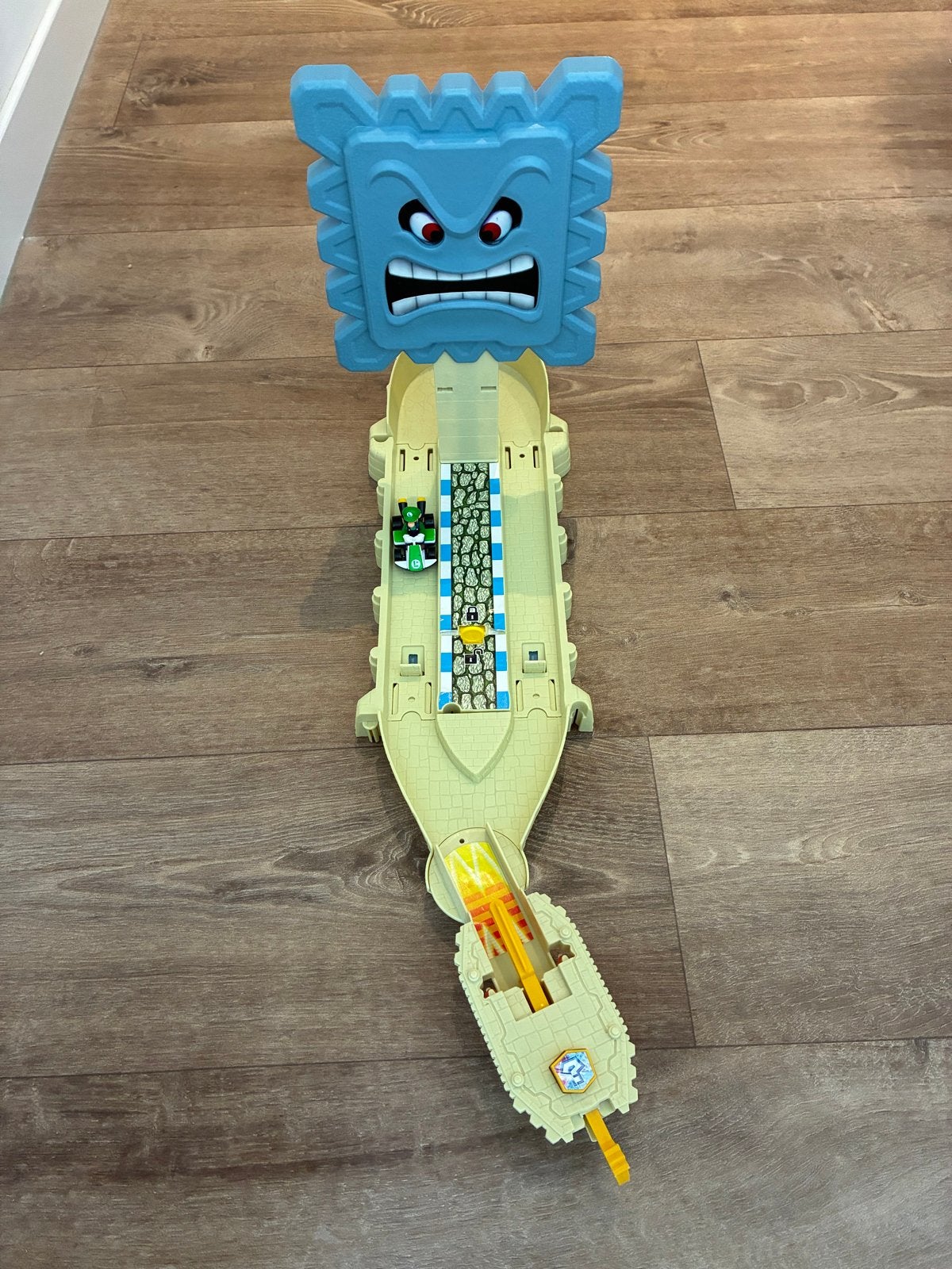 Hot Wheels Mario Kart Thwomp Ruïne Racebaan, Kinderen en Baby's, Racebaan, Ophalen of Verzenden, Zo goed als nieuw, Hot Wheels