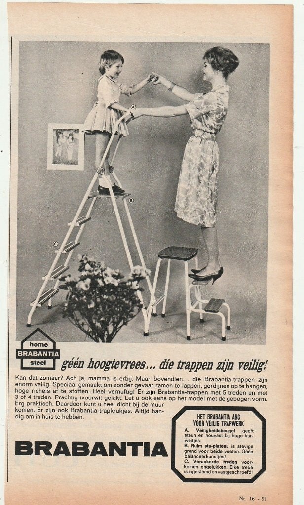 Retro reclame1963 Brabantia meisje op keukentrap, Verzenden, Overige typen