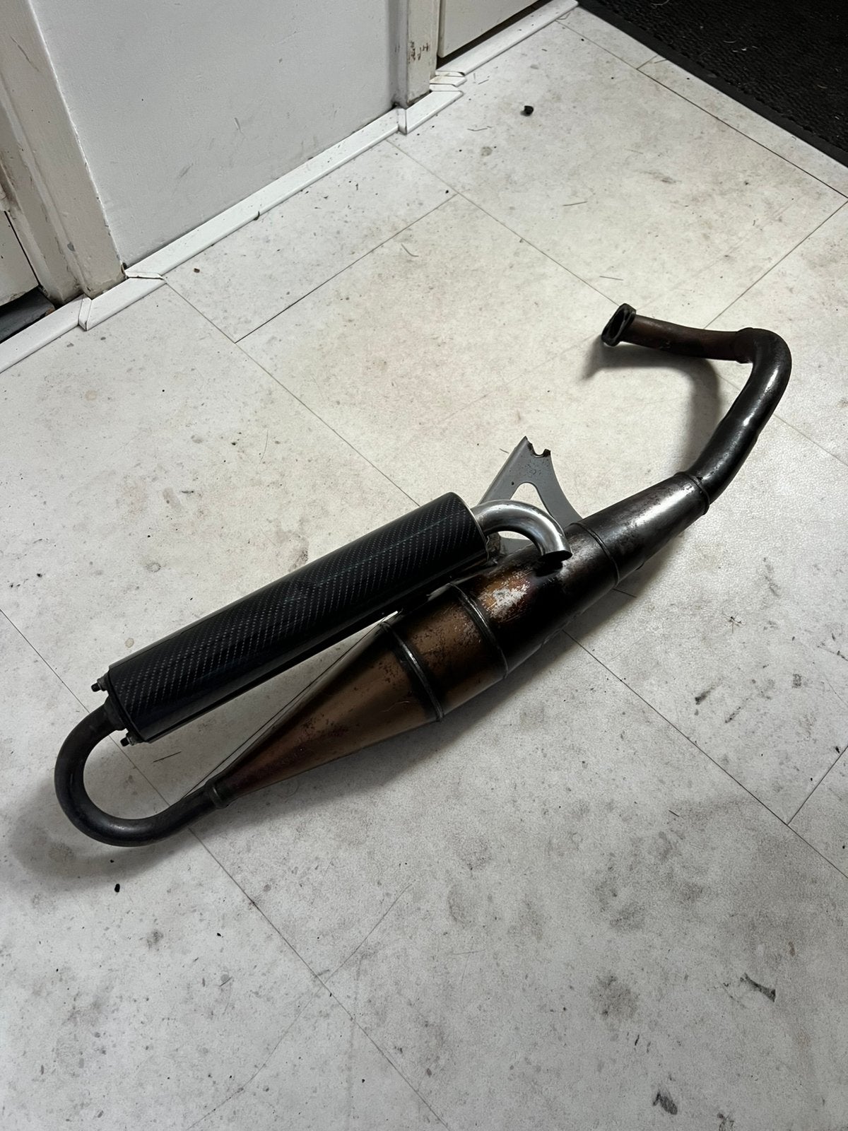 Terugloop Uitlaat Piaggio - Carbon demper - 50-70cc, Ophalen of Verzenden, Zo goed als nieuw, Uitlaat