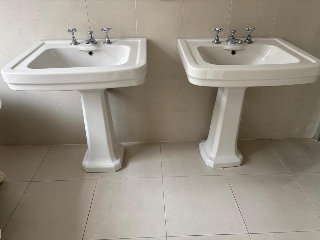 2x Klassieke Engelse wasbakken met zuil, Ophalen, Gebruikt, Wastafel
