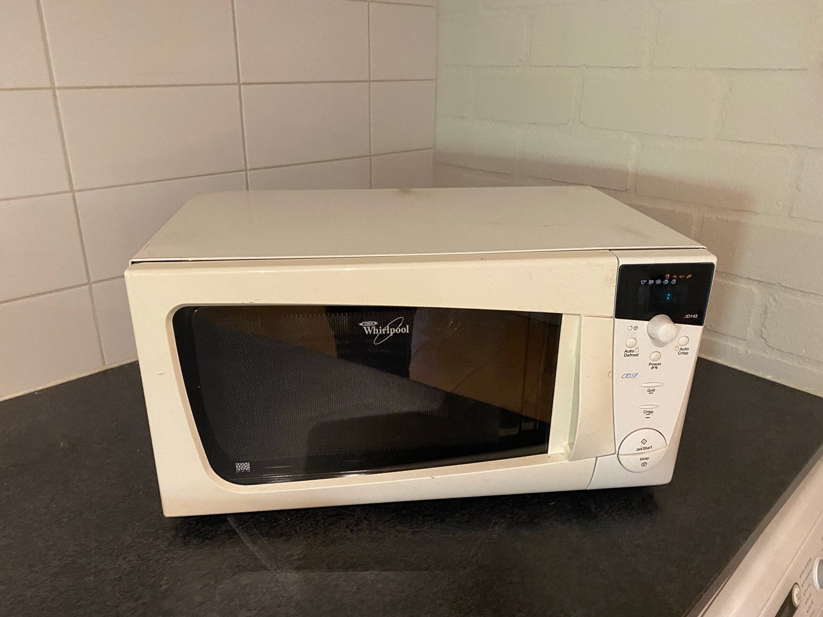 Whirlpool combimagnetron met Crisp en Grill functie, Combimagnetron, Gebruikt, Ophalen of Verzenden, Draaiplateau