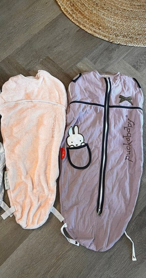 2 puckababy inbakerslaapzakjes (piep en mini), Ophalen, Inclusief buikband, Puckababy, Zo goed als nieuw
