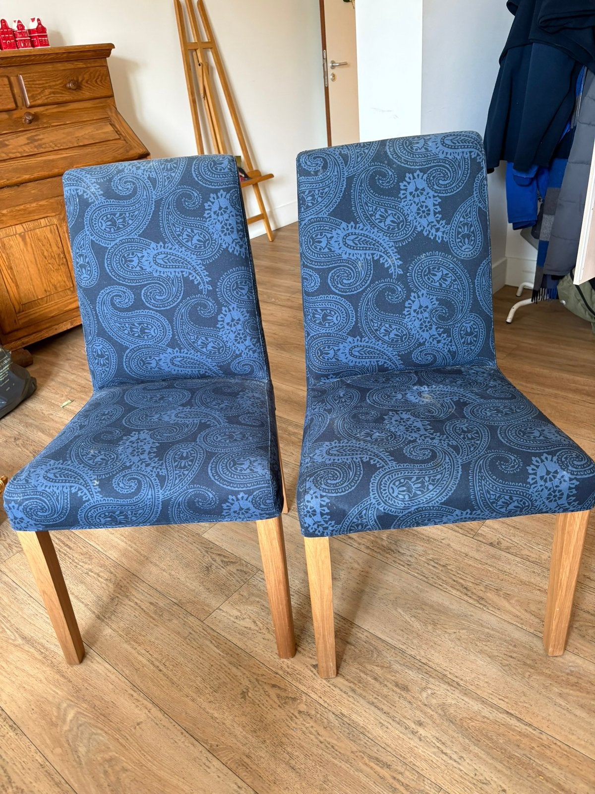 Twee IKEA eetkamerstoelen, Huis en Inrichting, Stoelen, Ophalen, Gebruikt, Wit, Twee