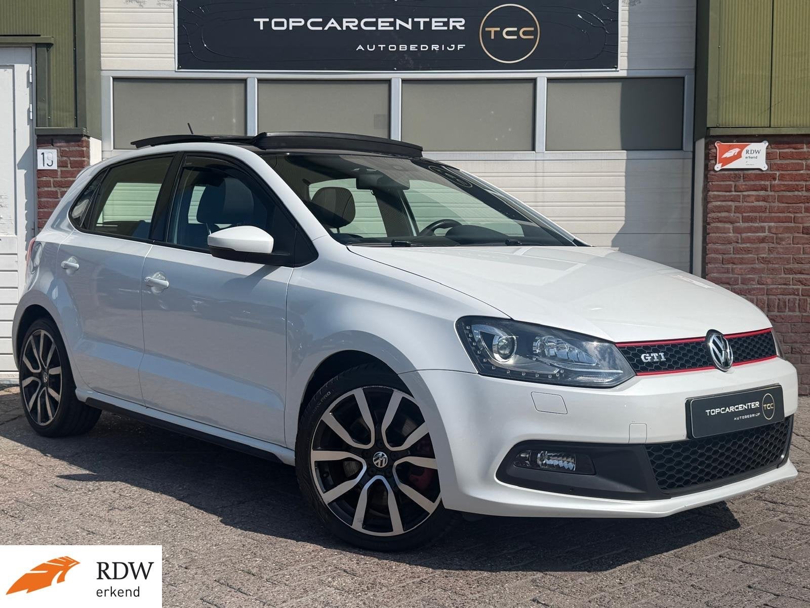 Volkswagen Polo 1.4 TSI GTI/PANO/AUT/CRUISE/PARKS/APK/NAP, Euro 5, 4 cilinders, 179 pk, Wit