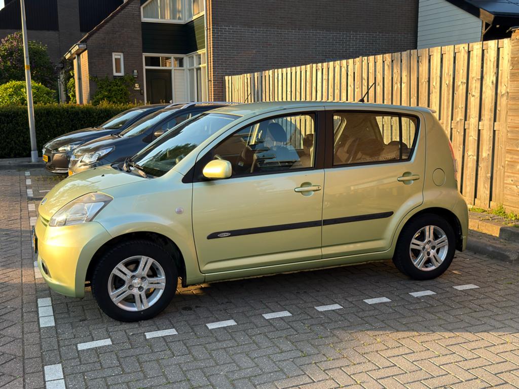 Daihatsu Sirion 2 Automaticsh, Auto diversen, Ophalen, Zo goed als nieuw