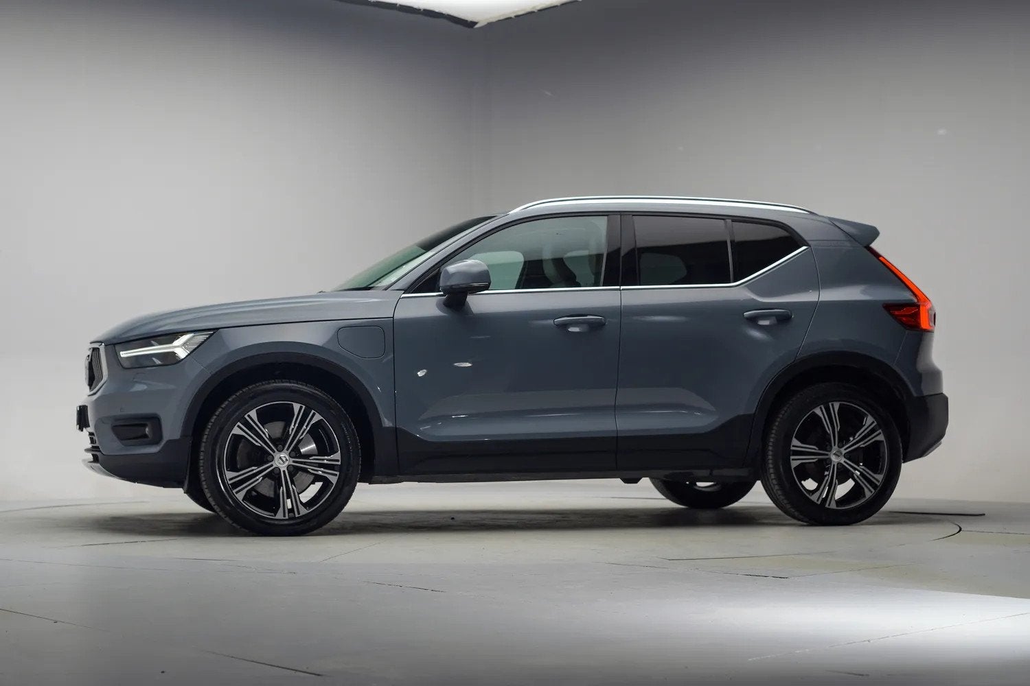 Volvo XC40 T5 Recharge Inscription Aut [ Leder Trekhaak Keyl, Auto's, Automaat, Dealer onderhouden, Leder, Bedrijf