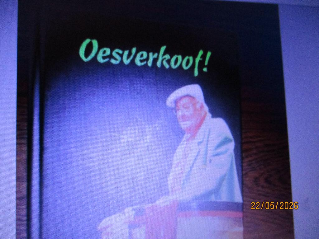 Oesverkoof! Frans Haselier Kerkraads dialect 9789070246686, Ophalen of Verzenden, Zo goed als nieuw, Moppen