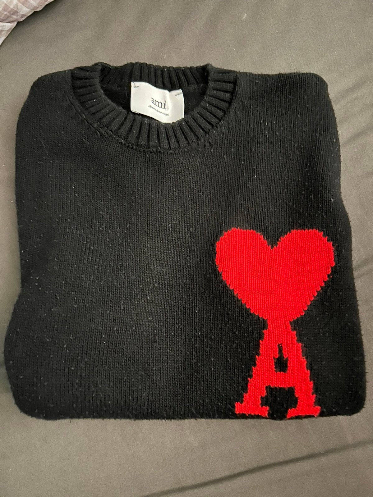 Hele nette ami, jacquemus en tommy trui. Met een prada bril, Ophalen of Verzenden, Zo goed als nieuw, Maat 48/50 (M), Zwart