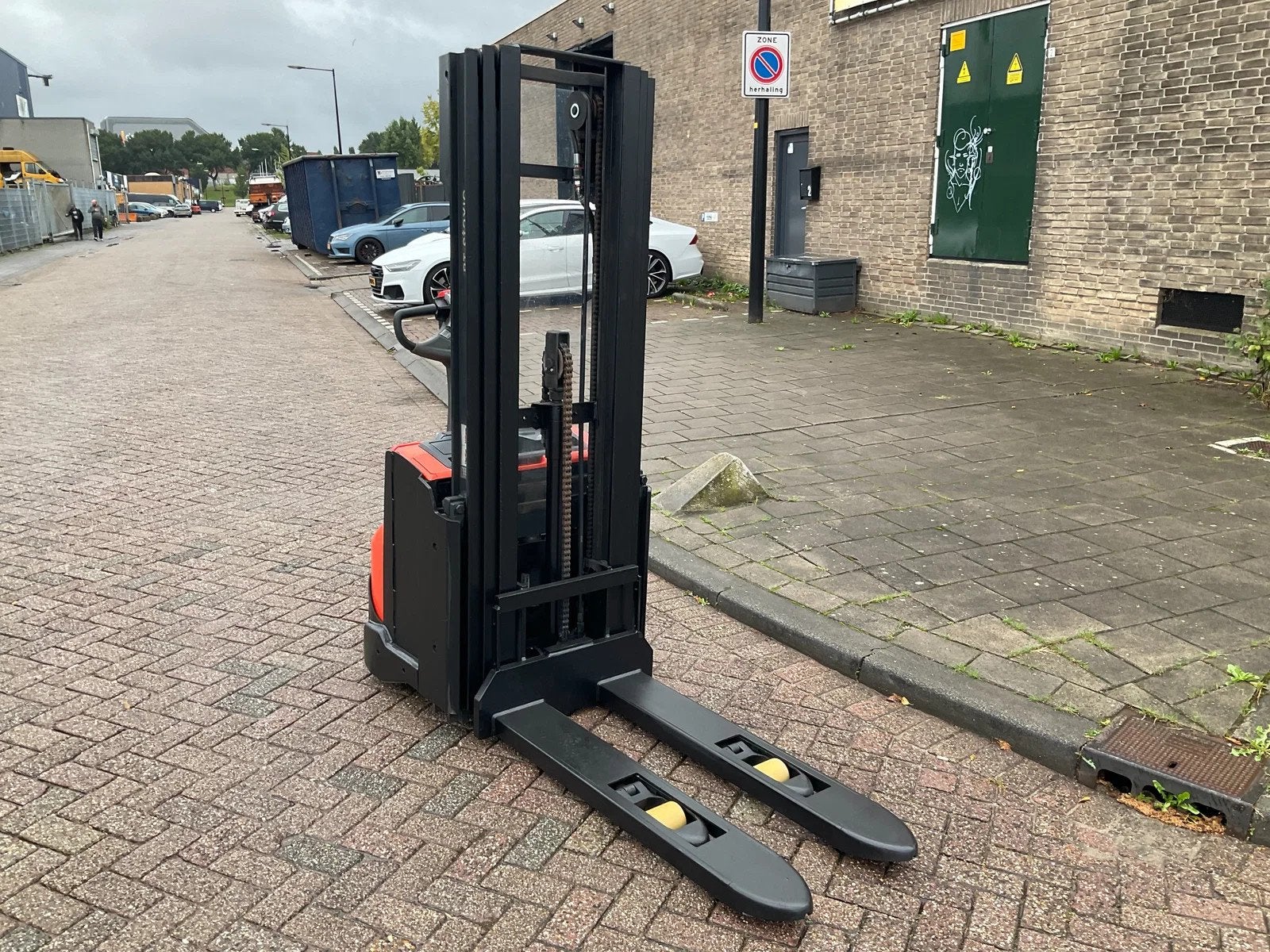Toyota SWE120L 1200KG 4.15METER STAPELAAR / HEFTRUCK, Stapelaar, Toyota, 1000 tot 2000 kg, Marconistraat 2
3133KL  Vlaardingen, NL