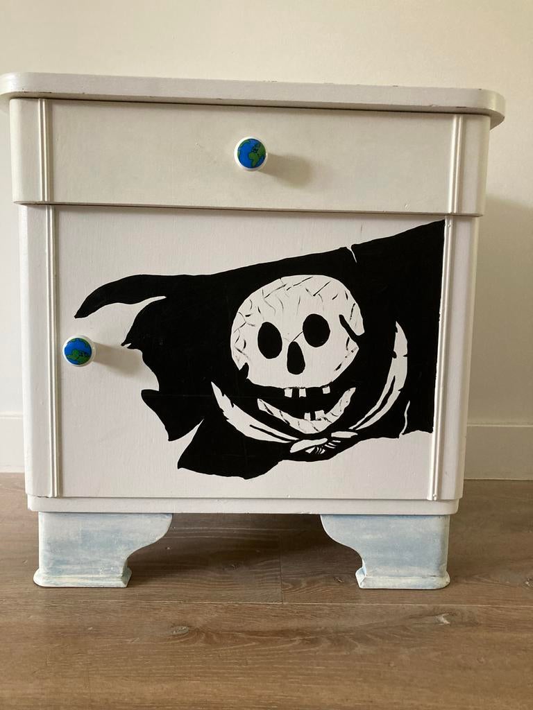 Nachtkastje met piratenthema kinderkamer piraat, Ophalen, Gebruikt
