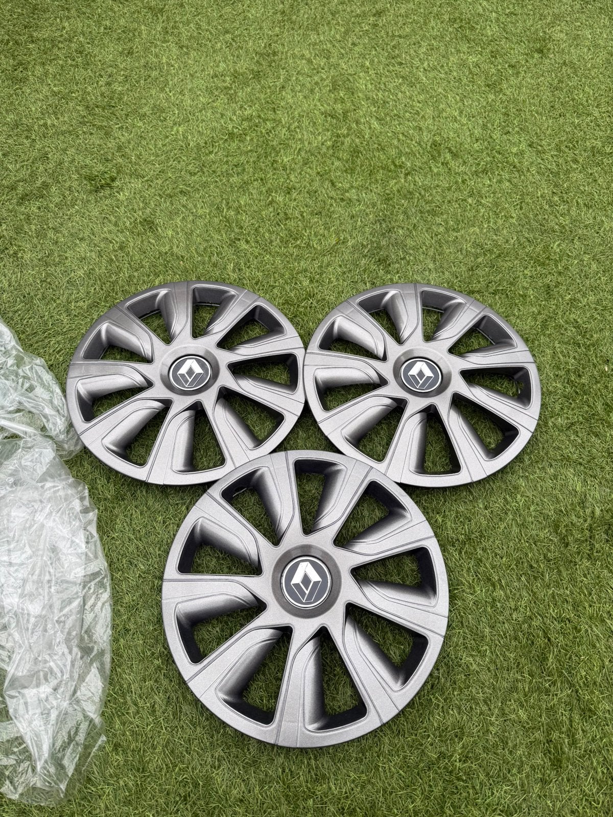Renault wieldoppen 15 inch 3 stuks (nieuww), Ophalen of Verzenden, Zo goed als nieuw