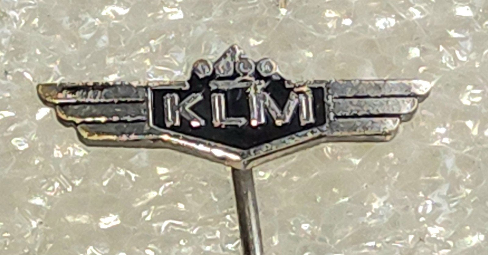 Vintage KLM Speldje - Vleugels met Kroon, Verzamelen, Ophalen of Verzenden, Gebruikt, Overige onderwerpen, Speldje of Pin