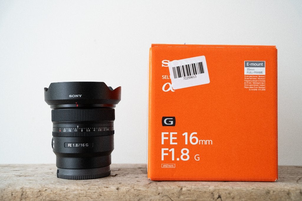 Sony 16 1.8 (SEL16F18G) top staat met 1 jaar garantie., Sony E-mount, Sony, Zo goed als nieuw, Autofocus