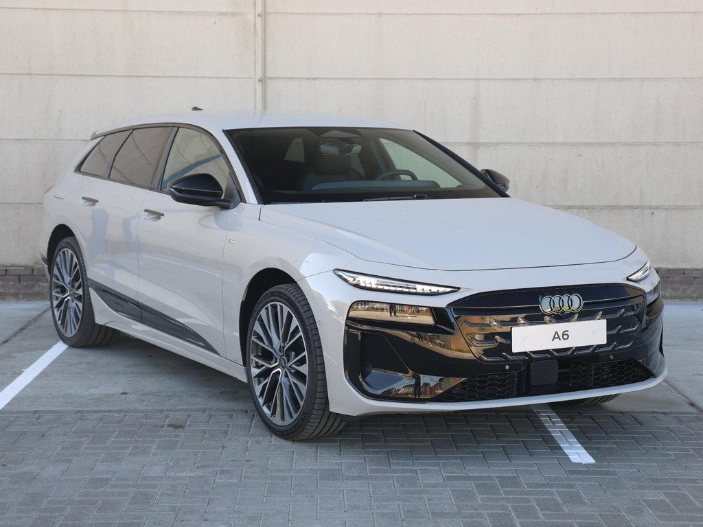 Audi A6 Avant S edition e-tron 83 kWh | 286 PK Avant | 21" v, Auto's, Audi, Automaat, Achterwielaandrijving, Zwart, Beige